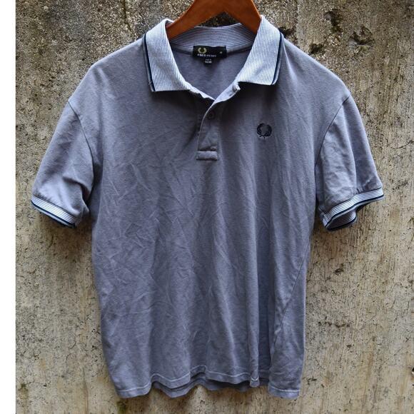 Fred Perry Gray Polo Shirt with Striped Collar – Size M - Picture 1 of 3
